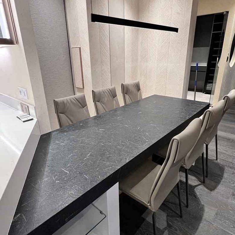 Dining table Black Ice marble