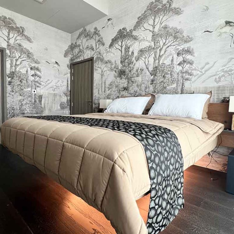 Fluttua Bed LAGO with Inkiostro Bianco wallpaper