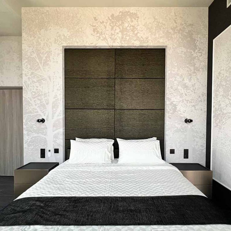 Inkiostro Bianco wallpaper in master bedroom