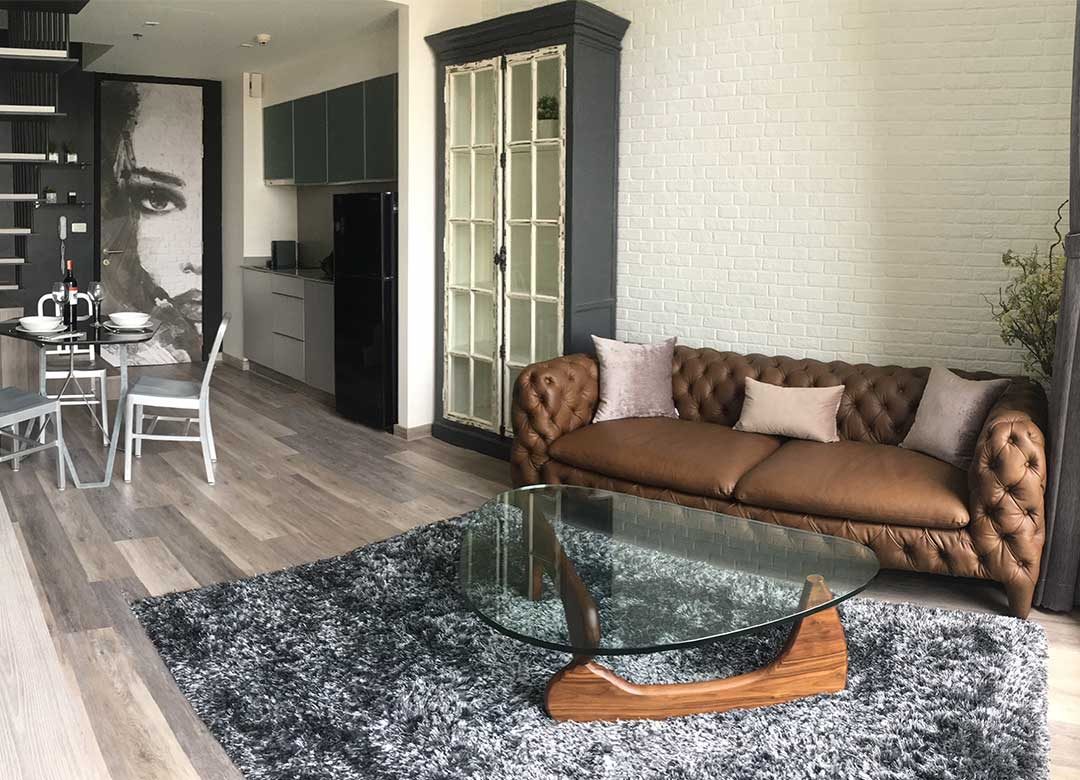 Duplex apartment at The LOFT Ekkamai | living room