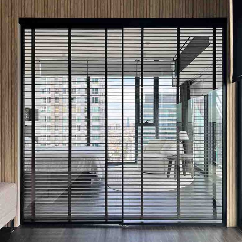 Wooden Venetiane blind | Outluke Interiors